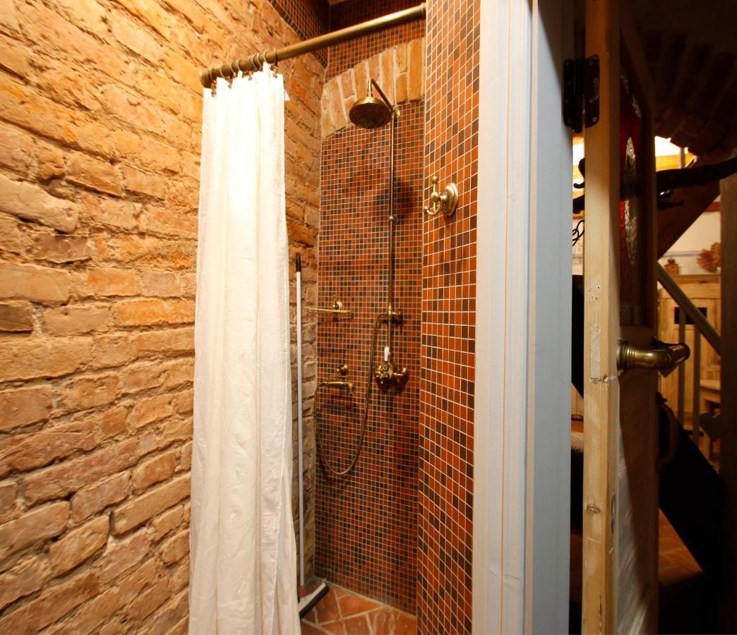 Bohemian Hideout, Old Town, Tartu Home Esterno foto
