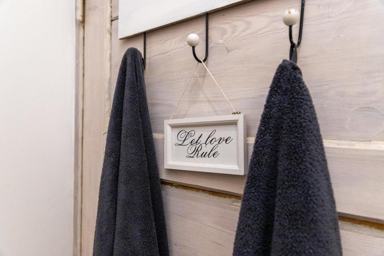 Bohemian Hideout, Old Town, Tartu Home Esterno foto